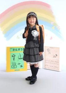 美織 みおり ちゃん の入学写真 スタジオアラモード 公式サイト